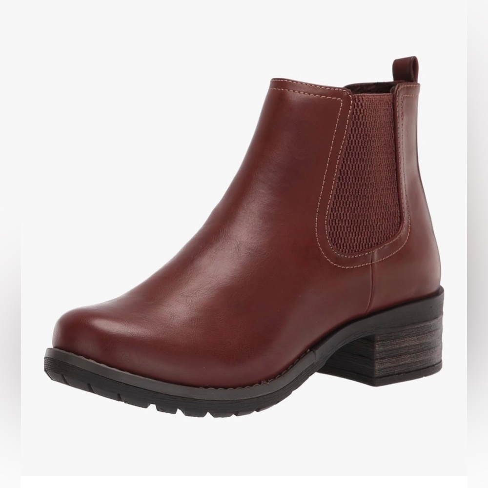 Eastland Jasmine Brown Chelsea Ankle Boot with Block Heel Women’s 9